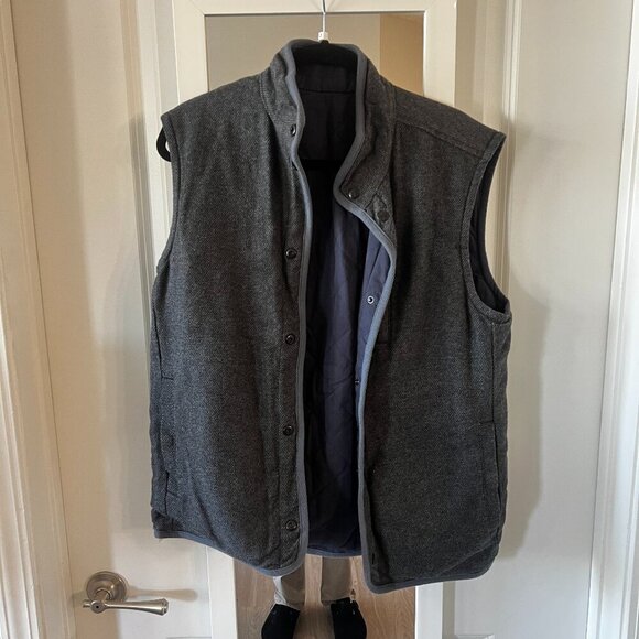 702 Men's Faherty Reversible Vest Jacket Size Medium Color Grey Blue - Picture 4 of 7